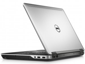 Laptop Dell Precision M2800 prezentuje się bardzo elegancko