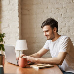 Laptop biznesowy Dell Latitude 7520 oferuje swoim nabywcom nowoczesne funkcje dostosowane do panujących na rynku trendów.